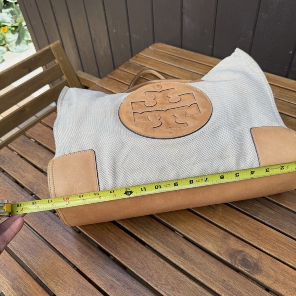 Large Tory Burch Cream and Tan Tote Bag - Picture 7 of 15
